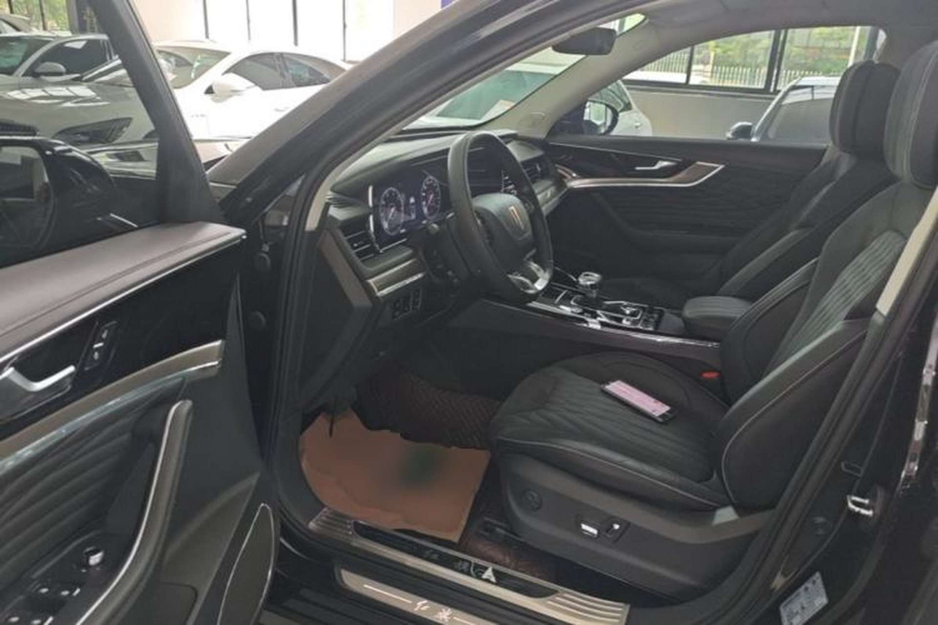 Used Hongqi HS5 2022 Facelifted Version 2.0T Smart Connect Flagship All-Wheel-Drive Edition Driver Seat