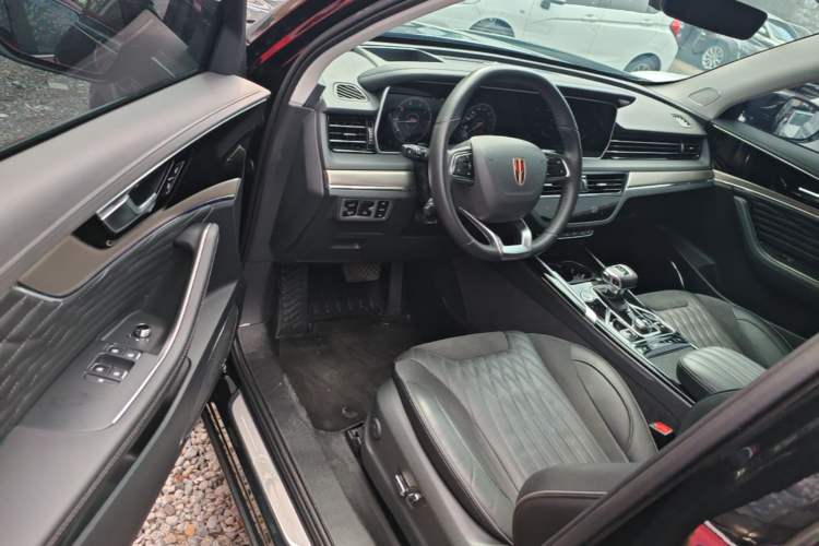Used Hongqi HS5 2022 Facelifted Version 2.0T Smart Connect Flagship All-Wheel-Drive Edition Driver Seat