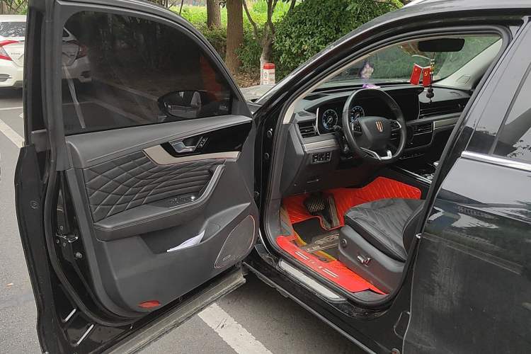 Used Hongqi HS5 2022 Revised Version 2.0T Smart Connect Flagship Edition Driver Seat