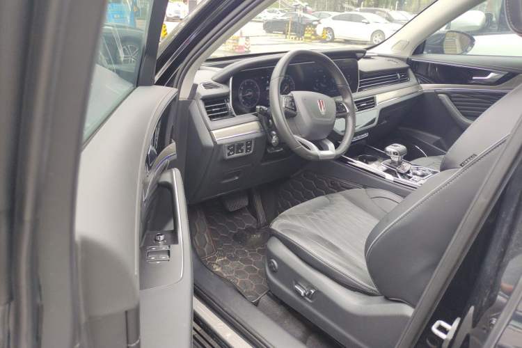 Used Hongqi HS5 2022 Revised Version 2.0T Smart Connect Flagship Edition Driver Seat