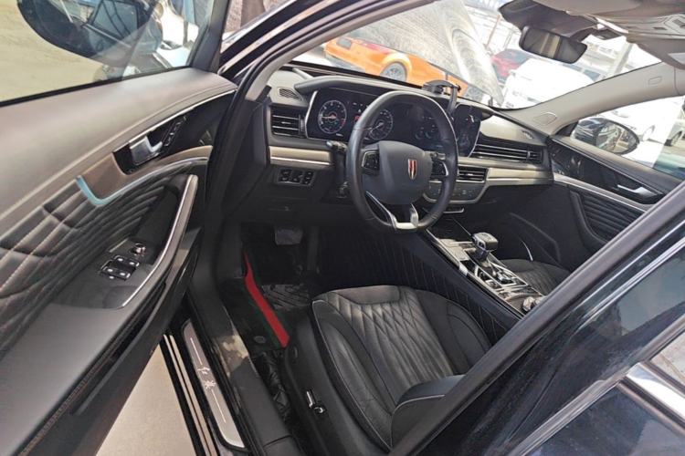 Used Hongqi HS5 2022 Facelifted Version 2.0T Smart Connect Flagship All-Wheel-Drive Edition Driver Seat