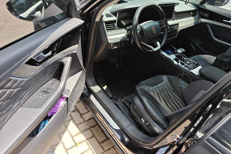 Used Hongqi HS5 2022 Revised Version 2.0T Smart Connect Flagship Edition Driver Seat