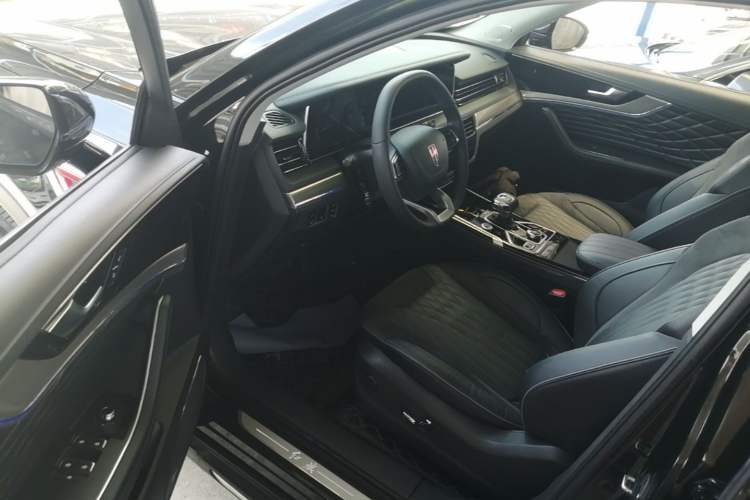Used Hongqi HS5 2022 Revised Version 2.0T Smart Connect Flagship Edition Driver Seat