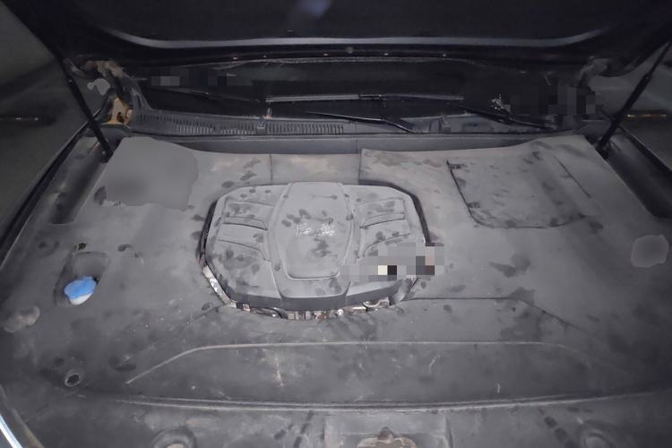 Used Hongqi HS5 2022 Revised Version 2.0T Smart Connect Flagship Edition Engine Bay