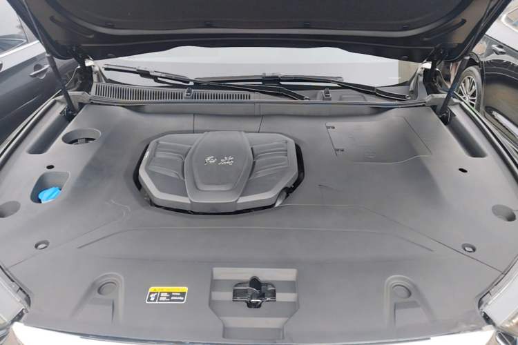Used Hongqi HS5 2022 2.0T Smart Connect Flagship Edition Engine Bay