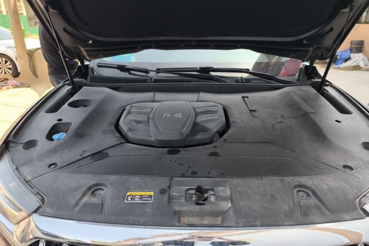 Used Hongqi HS5 2022 Revised Version 2.0T Smart Connect Flagship Edition Engine Bay