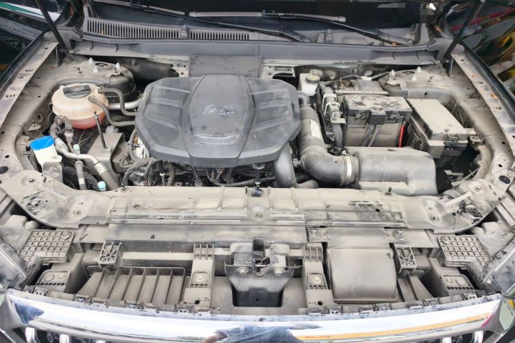 Used Hongqi HS5 2022 Revised Version 2.0T Smart Connect Flagship Edition Engine Bay
