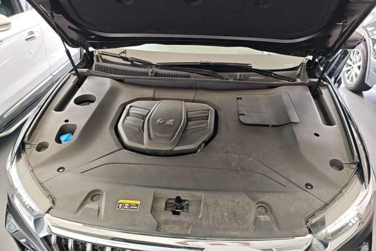 Used Hongqi HS5 2022 Revised Version 2.0T Smart Connect Flagship Edition Engine Bay