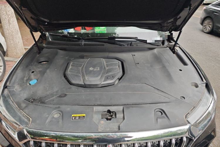 Used Hongqi HS5 2022 Facelifted Version 2.0T Smart Connect Flagship All-Wheel-Drive Edition Engine Bay