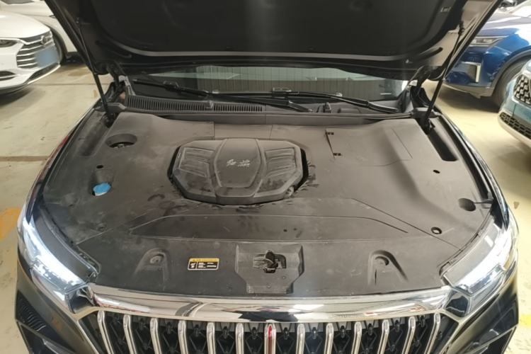 Used Hongqi HS5 2022 Facelifted Version 2.0T Smart Connect Flagship All-Wheel-Drive Edition Engine Bay