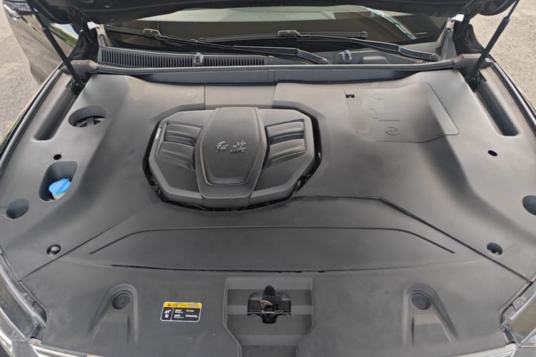 Used Hongqi HS5 2022 Revised Version 2.0T Smart Connect Flagship Edition Engine Bay