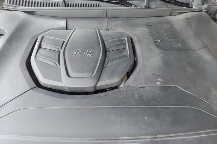 Used Hongqi HS5 2022 Revised Version 2.0T Smart Connect Flagship Edition Engine Bay