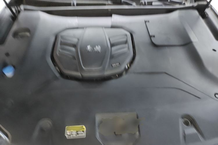 Used Hongqi HS5 2022 Revised Version 2.0T Smart Connect Flagship Edition Engine Bay