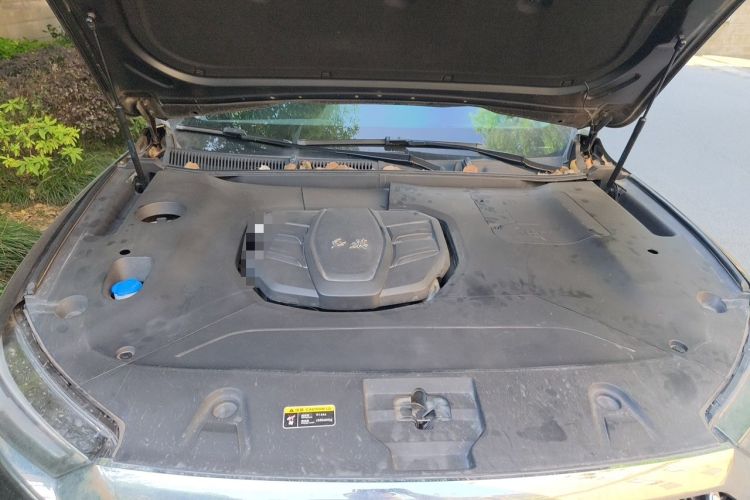 Used Hongqi HS5 2022 Revised Version 2.0T Smart Connect Flagship Edition Engine Bay