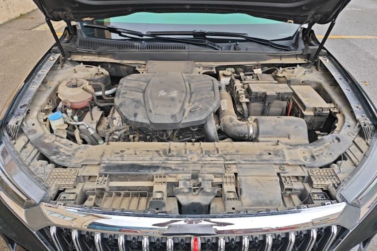 Used Hongqi HS5 2022 Facelifted Version 2.0T Smart Connect Flagship All-Wheel-Drive Edition Engine Bay