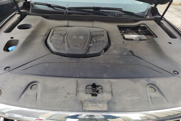 Used Hongqi HS5 2022 Revised Version 2.0T Smart Connect Flagship Edition Engine Bay