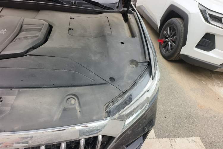 Used Hongqi HS5 2022 Revised Version 2.0T Smart Connect Flagship Edition Engine Bay Left