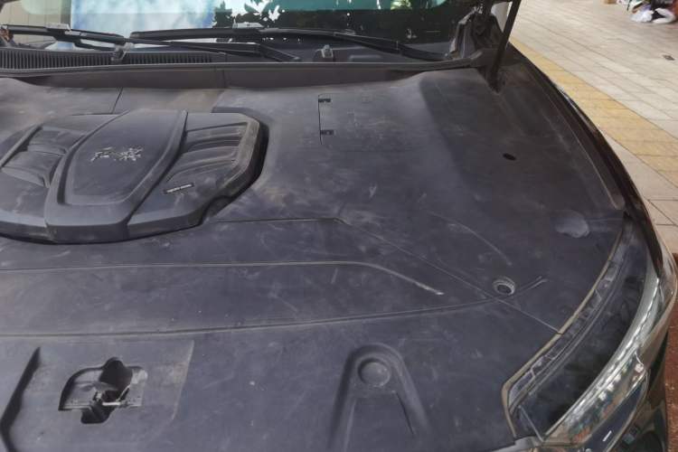 Used Hongqi HS5 2022 2.0T Smart Connect Flagship Enjoyment Purchase Edition Engine Bay Left