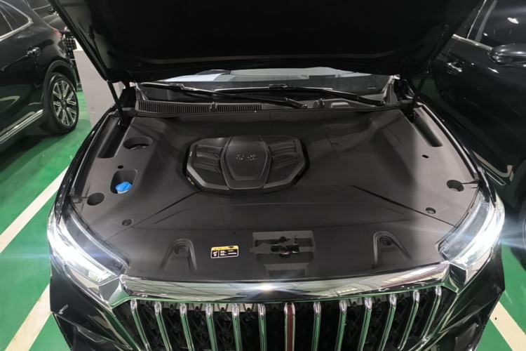 Used Hongqi HS5 2022 Facelifted Version 2.0T Smart Connect Flagship All-Wheel-Drive Edition Engine Bay