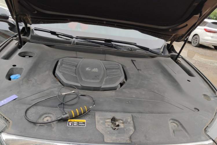 Used Hongqi HS5 2022 Revised Version 2.0T Smart Connect Flagship Edition Engine Bay