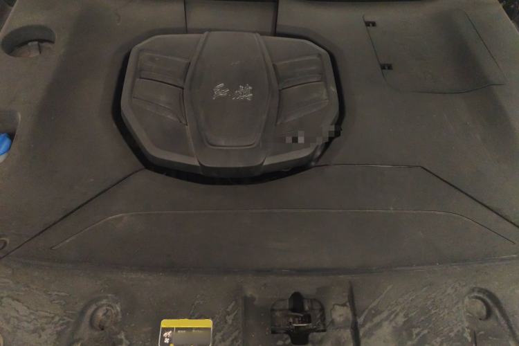 Used Hongqi HS5 2022 2.0T Smart Connect Flagship All-Wheel-Drive Version Engine Bay
