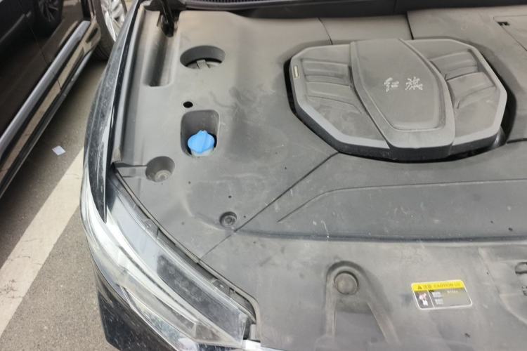 Used Hongqi HS5 2022 Revised Version 2.0T Smart Connect Flagship Edition Engine Bay Right
