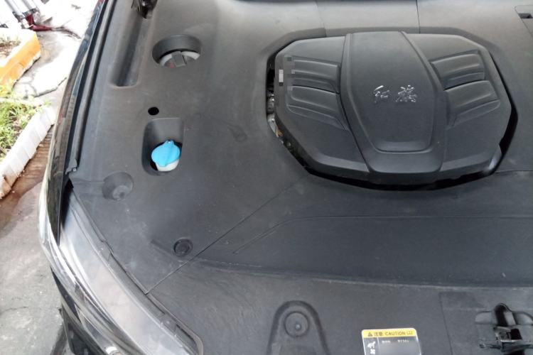 Used Hongqi HS5 2022 Revised Version 2.0T Smart Connect Flagship Edition Engine Bay Right