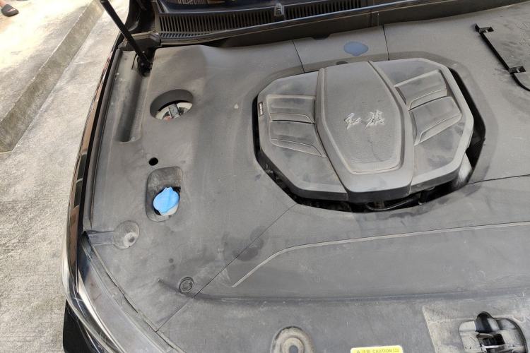 Used Hongqi HS5 2022 2.0T Smart Connect Flagship Edition Engine Bay Right