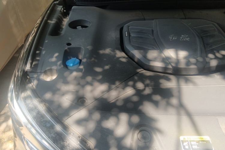 Used Hongqi HS5 2022 Revised Version 2.0T Smart Connect Flagship Edition Engine Bay Right
