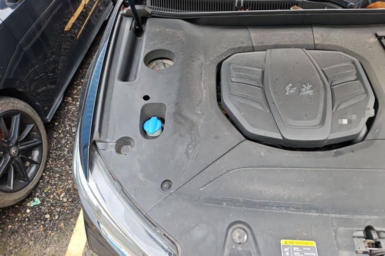Used Hongqi HS5 2022 2.0T Smart Connect Flagship Edition Engine Bay Right