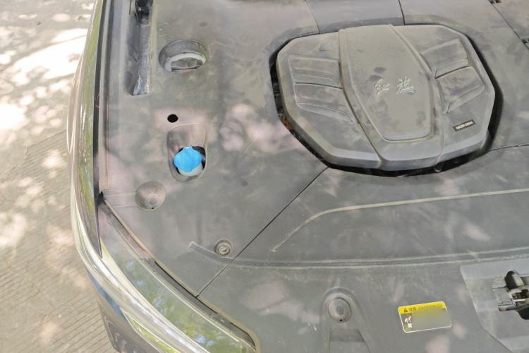 Used Hongqi HS5 2022 Revised Version 2.0T Smart Connect Flagship Edition Engine Bay Right