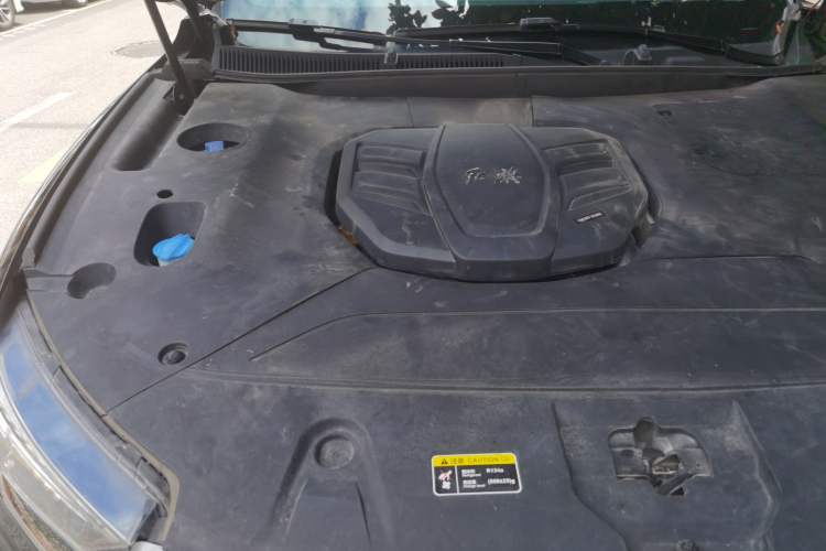 Used Hongqi HS5 2022 2.0T Smart Connect Flagship Enjoyment Purchase Edition Engine Bay Right