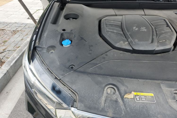 Used Hongqi HS5 2022 2.0T Smart Connect Flagship Edition Engine Bay Right