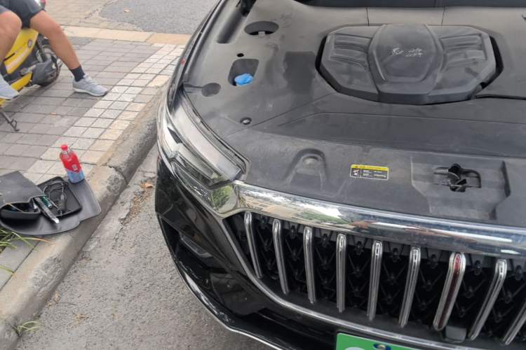 Used Hongqi HS5 2022 Revised Version 2.0T Smart Connect Flagship Edition Engine Bay Right
