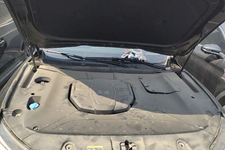 Used Hongqi HS5 2022 Revised Version 2.0T Smart Connect Flagship Edition Engine Bay