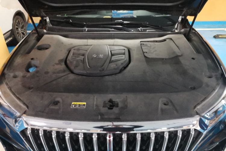 Used Hongqi HS5 2022 2.0T Smart Connect Flagship All-Wheel-Drive Version Engine Bay