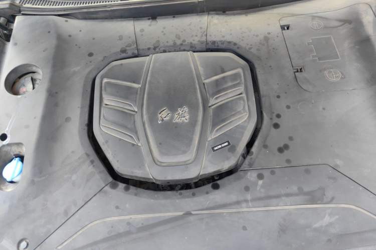 Used Hongqi HS5 2022 2.0T Smart Connect Flagship Enjoyment Purchase Edition Engine Bay