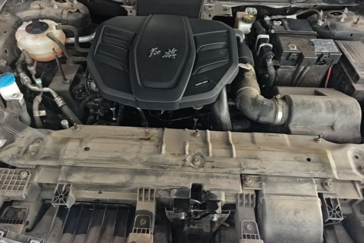 Used Hongqi HS5 2022 2.0T Smart Connect Flagship Edition Engine Bay