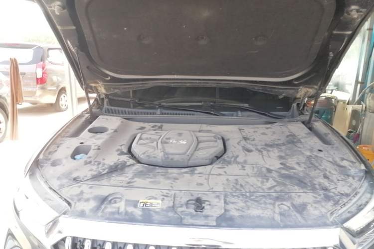 Used Hongqi HS5 2022 2.0T Smart Connect Flagship Edition Engine Bay