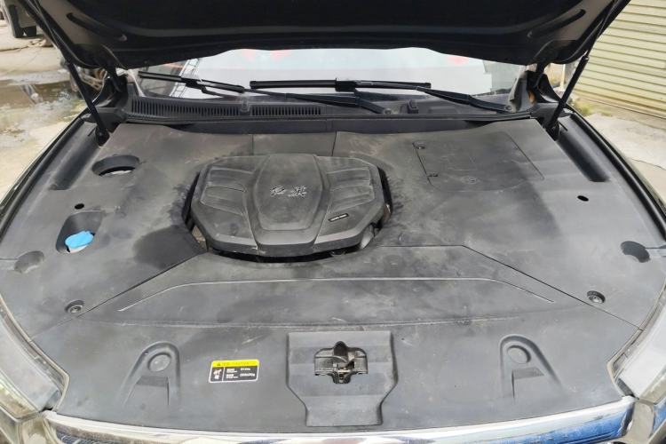 Used Hongqi HS5 2022 Revised Version 2.0T Smart Connect Flagship Edition Engine Bay