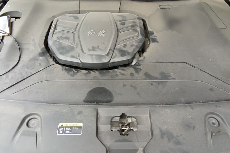 Used Hongqi HS5 2022 Revised Version 2.0T Smart Connect Flagship Edition Engine Bay