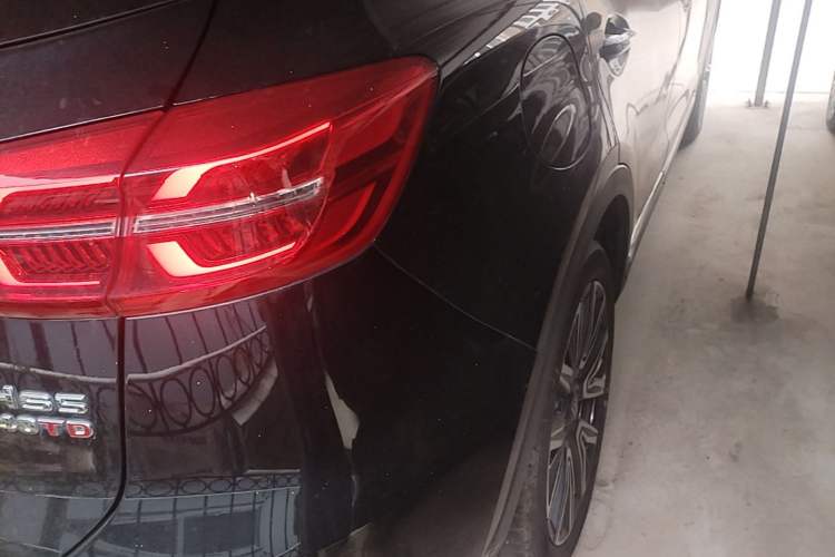 Used Hongqi HS5 2022 Facelifted Version 2.0T Smart Connect Flagship All-Wheel-Drive Edition Exterior 1