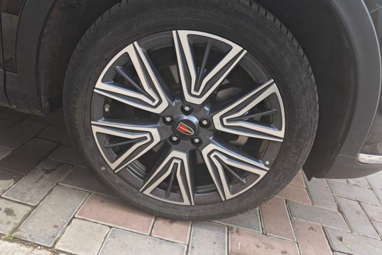 Used Hongqi HS5 2022 Facelifted Version 2.0T Smart Connect Flagship All-Wheel-Drive Edition Exterior 1