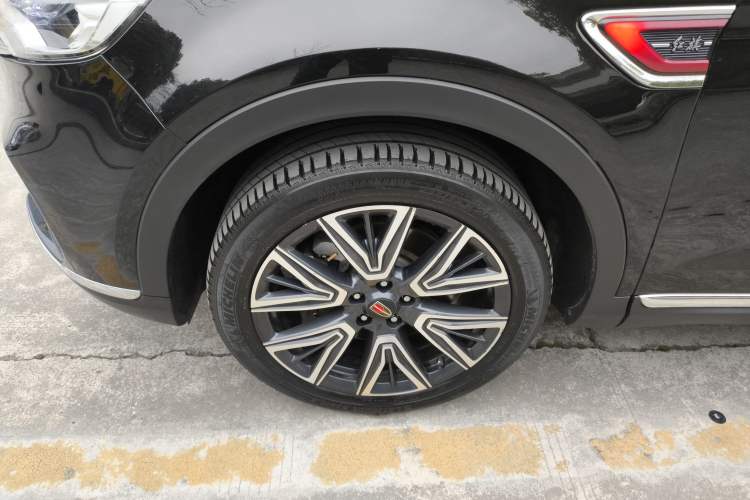 Used Hongqi HS5 2022 Facelifted Version 2.0T Smart Connect Flagship All-Wheel-Drive Edition Exterior 1