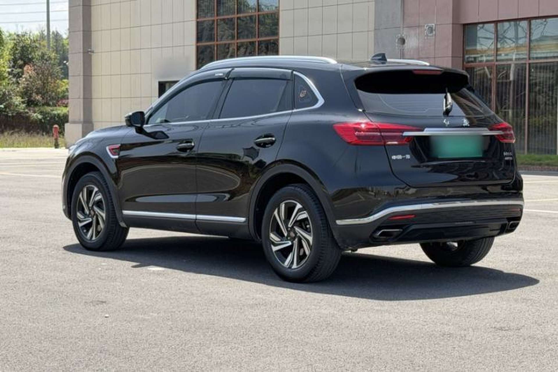 Used Hongqi HS5 2022 Revised Version 2.0T Smart Connect Flagship Edition Exterior 2