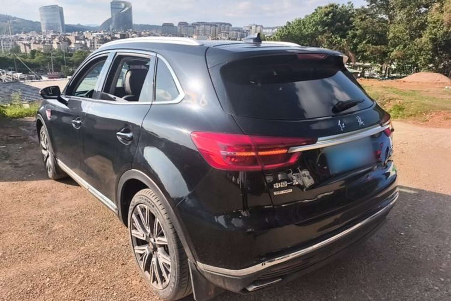 Used Hongqi HS5 2022 Facelifted Version 2.0T Smart Connect Flagship All-Wheel-Drive Edition Exterior 2