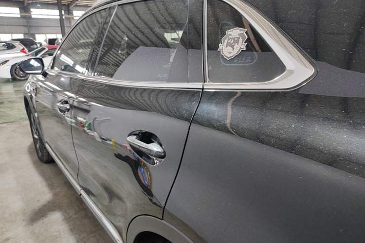 Used Hongqi HS5 2022 Revised Version 2.0T Smart Connect Flagship Edition Exterior 2