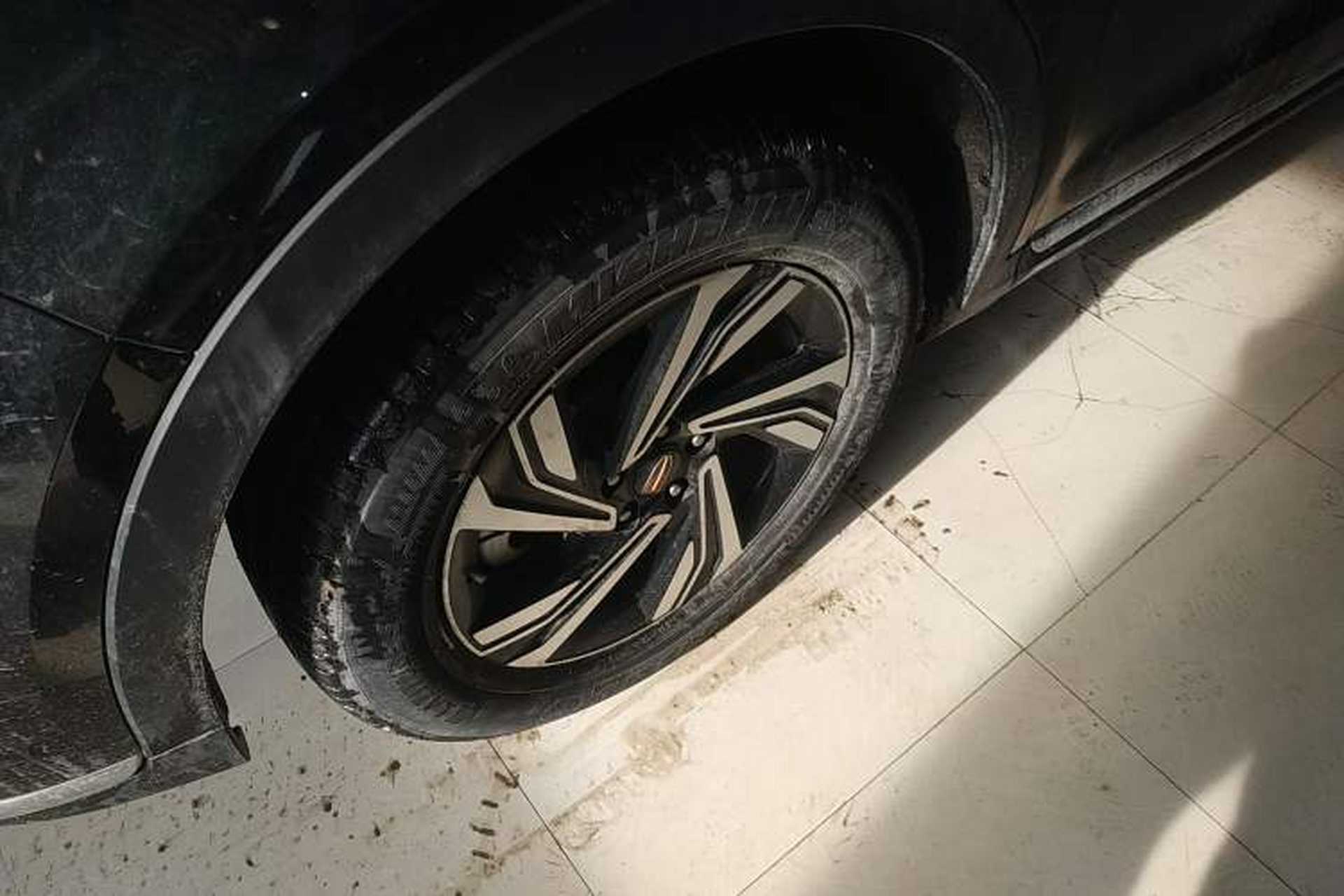 Used Hongqi HS5 2022 2.0T Smart Connect Flagship Enjoyment Purchase Edition Exterior 3