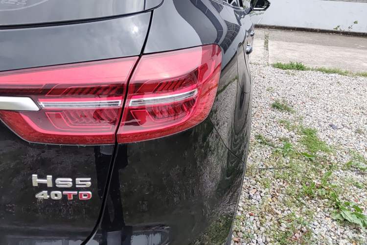 Used Hongqi HS5 2022 Revised Version 2.0T Smart Connect Flagship Edition Exterior 3