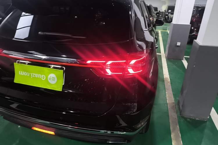 Used Hongqi HS5 2022 Facelifted Version 2.0T Smart Connect Flagship All-Wheel-Drive Edition Exterior 3